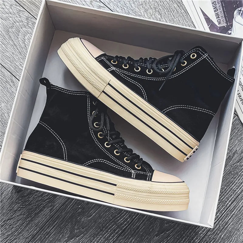 Aurelia Wildleder Platform High Tops – Tidløs Elegance og Komfort