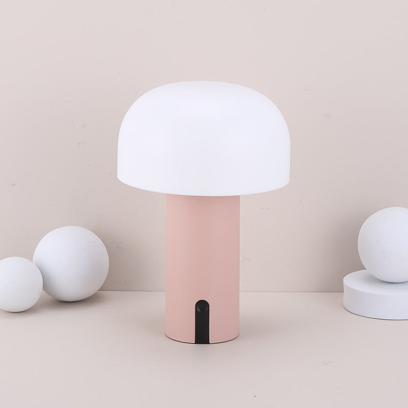 Champignon-bordlampe i europæisk design