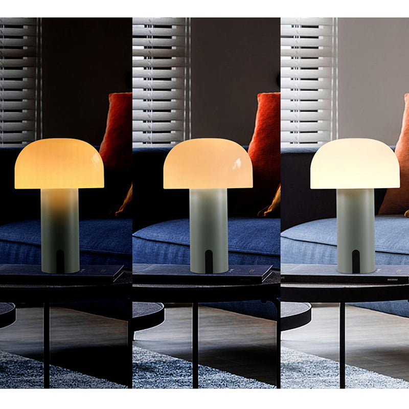 Champignon-bordlampe i europæisk design