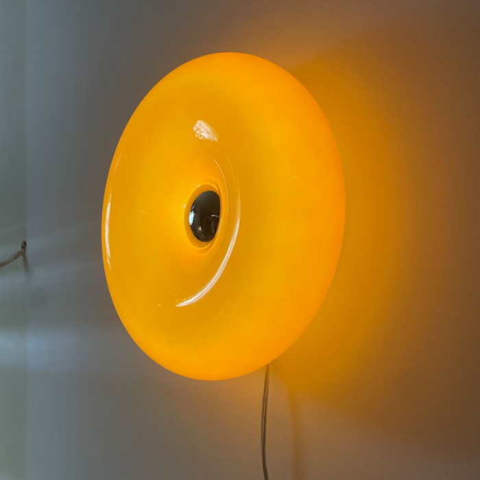 Bauhaus Donut væglampe og bordlampe