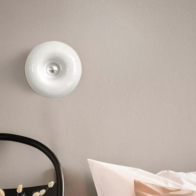 Bauhaus Donut væglampe og bordlampe